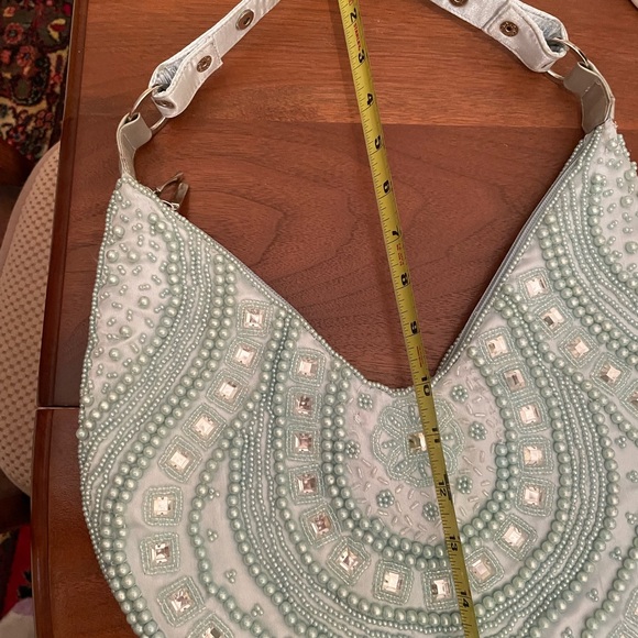 Chic Beaded Shoulder Bag in Light Blue - Picture 5 of 7